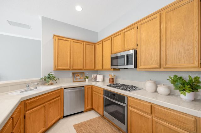 5057 Taylor Way, El Dorado Hills, CA 95762
