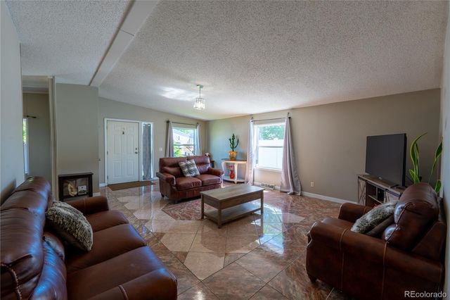 6950 E 77th Avenue, Commerce City, CO 80022