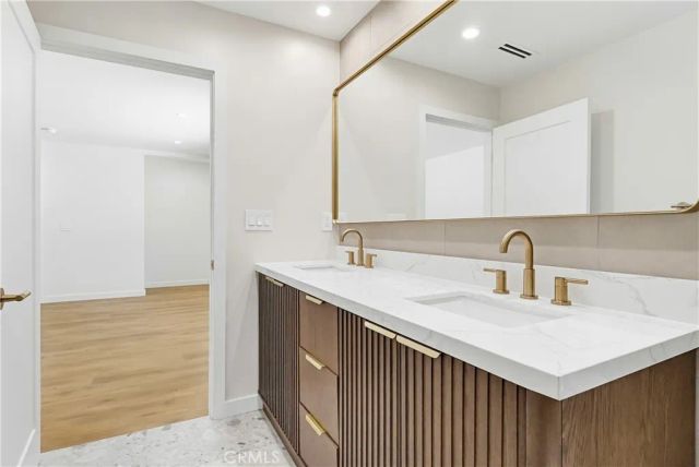 5440 Alcove, Valley Village, CA 91607