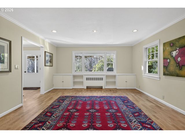 13220 S IRON MOUNTAIN Blvd, Portland, OR 97219