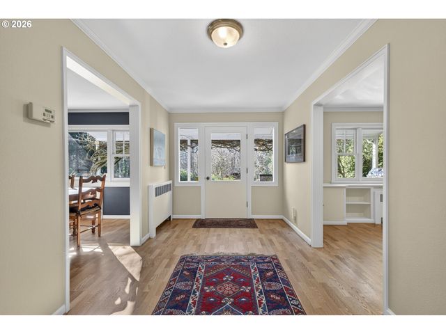 13220 S IRON MOUNTAIN Blvd, Portland, OR 97219