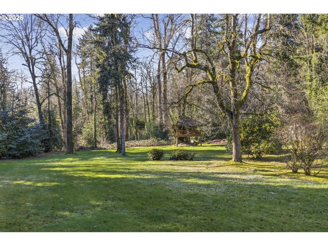 13220 S IRON MOUNTAIN Blvd, Portland, OR 97219