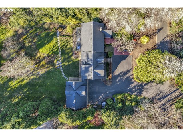 13220 S IRON MOUNTAIN Blvd, Portland, OR 97219