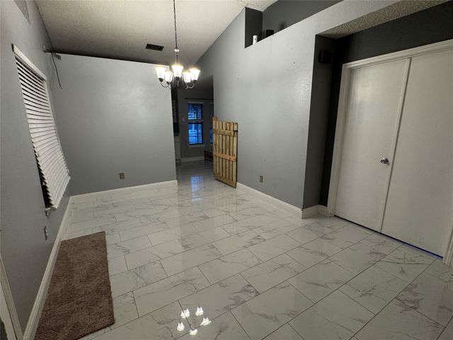 911 Gaynor Avenue, Duncanville, TX 75137