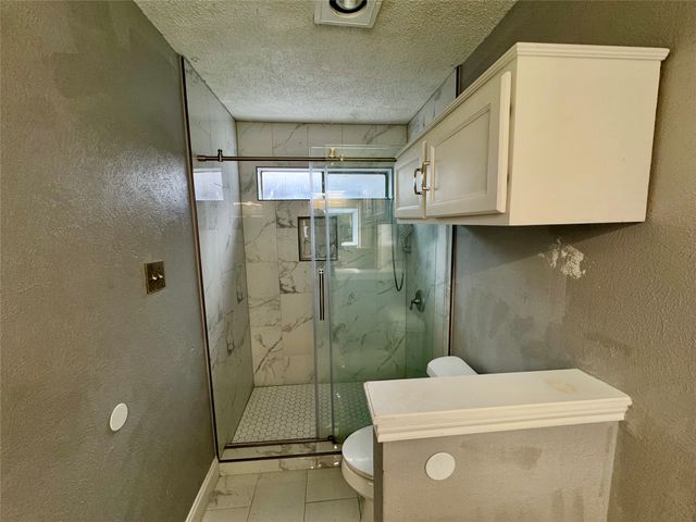 911 Gaynor Avenue, Duncanville, TX 75137