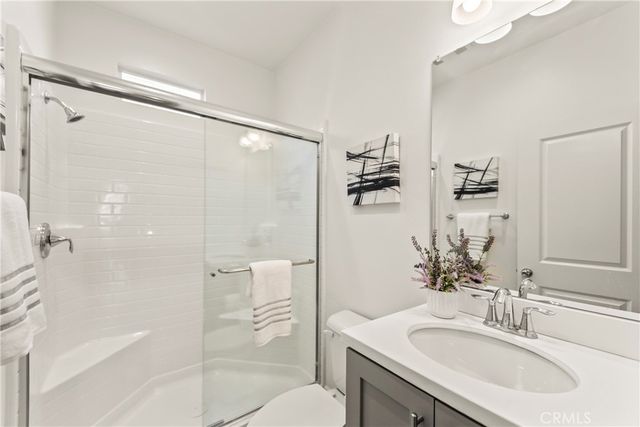 116 N 6th B, Montebello, CA 90640