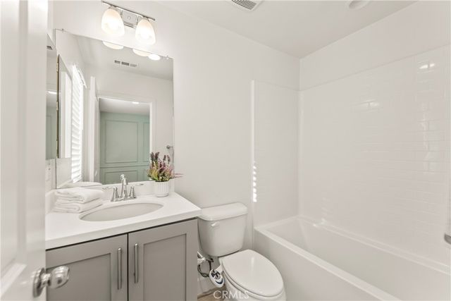 116 N 6th B, Montebello, CA 90640