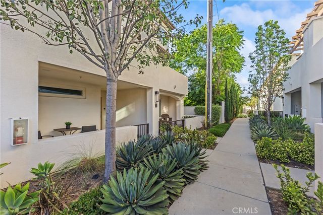 116 N 6th B, Montebello, CA 90640