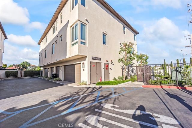 116 N 6th B, Montebello, CA 90640