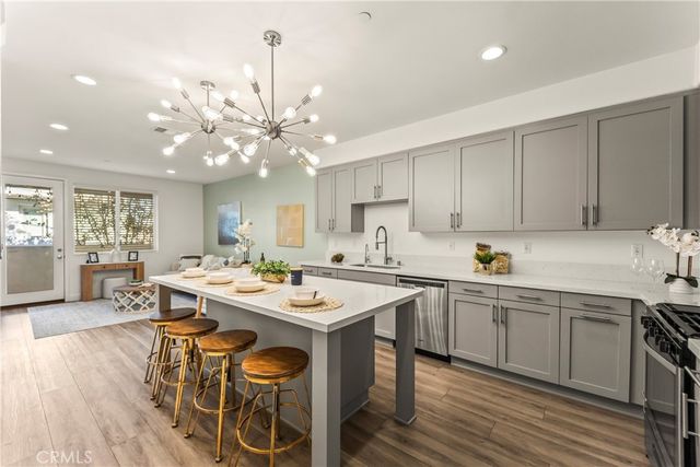 116 N 6th B, Montebello, CA 90640