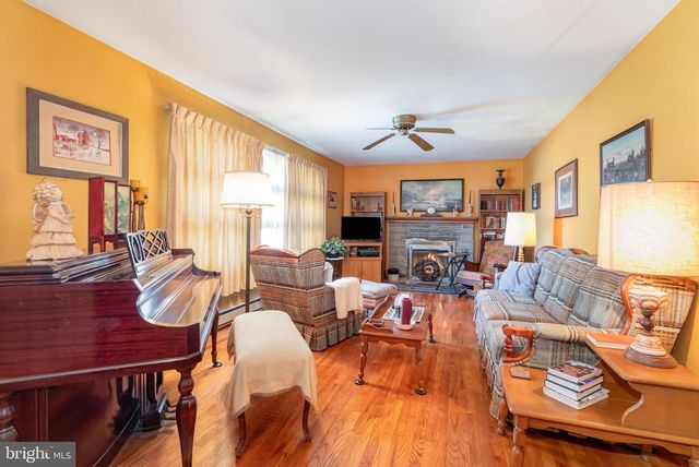 710 MAIN ST, Harrisburg, PA 17113