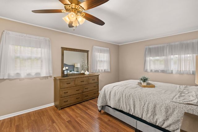 2236 Olympia Drive, Bettendorf, IA 52722