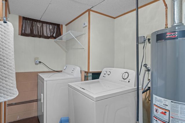 2236 Olympia Drive, Bettendorf, IA 52722