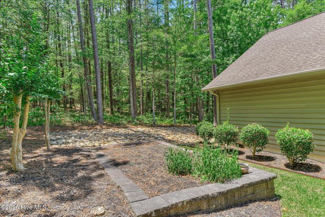 406 Charles Place, Mc Cormick, SC 29835