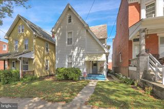 203 W BROAD ST, Reading, PA 19607