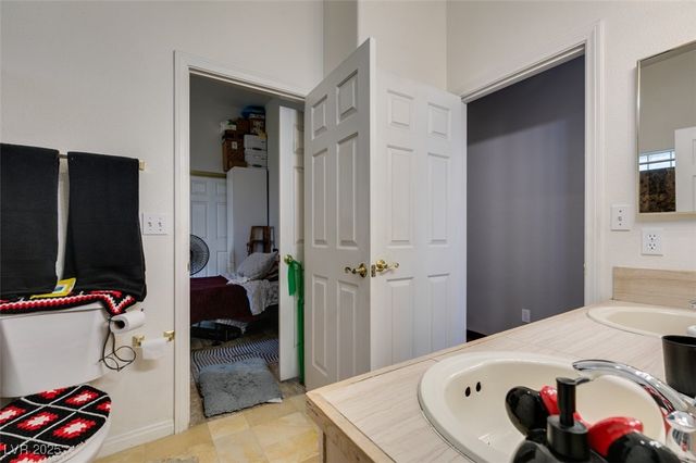 1860 Racine Drive, Las Vegas, NV 89156