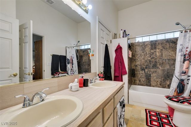 1860 Racine Drive, Las Vegas, NV 89156