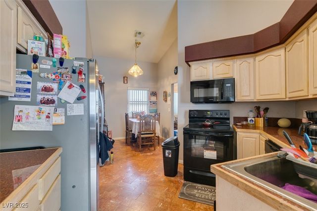 1860 Racine Drive, Las Vegas, NV 89156