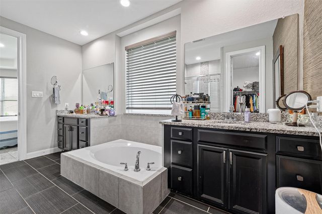702 Honeybush Drive, Richmond, TX 77406