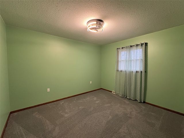 640 CONNECTICUT Drive, Erie, PA 16505