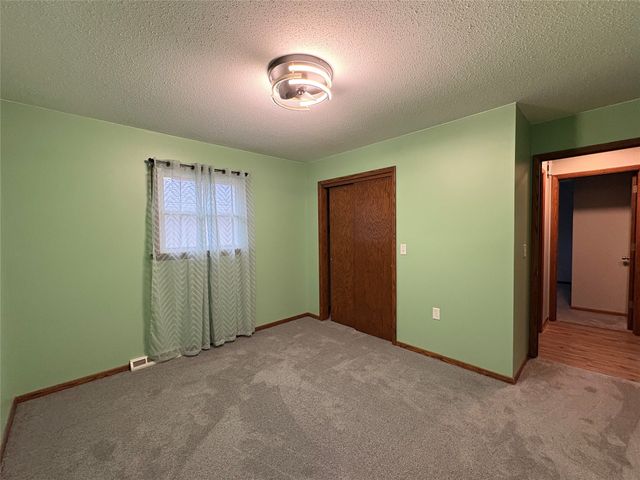 640 CONNECTICUT Drive, Erie, PA 16505