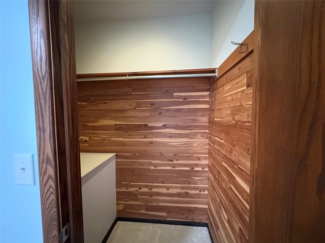 640 CONNECTICUT Drive, Erie, PA 16505