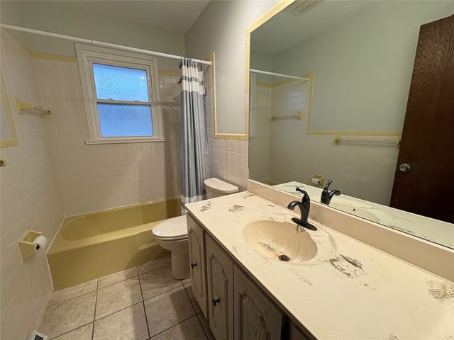 640 CONNECTICUT Drive, Erie, PA 16505