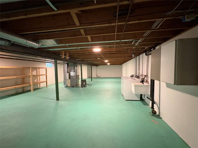 640 CONNECTICUT Drive, Erie, PA 16505