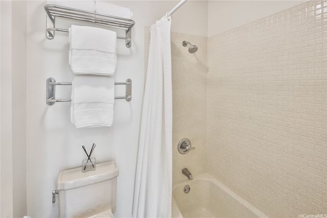 1030 Aoloa Place 410A, Kailua, HI 96734