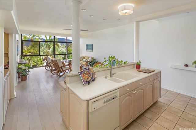 1030 Aoloa Place 410A, Kailua, HI 96734