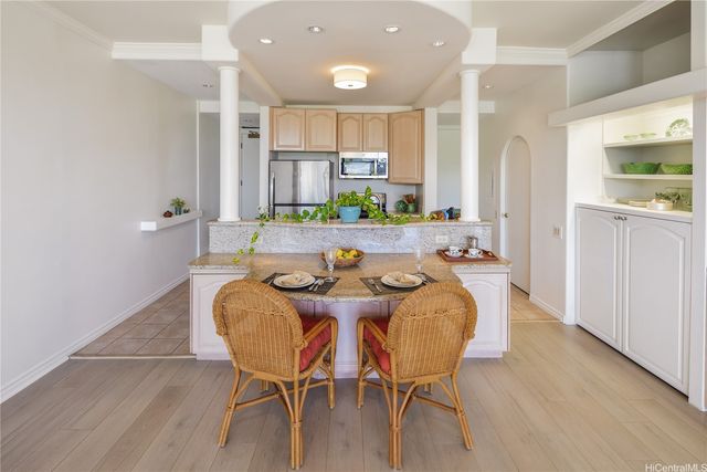 1030 Aoloa Place 410A, Kailua, HI 96734