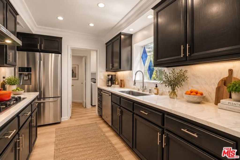 1501 Kelton Avenue, Los Angeles, CA 90024