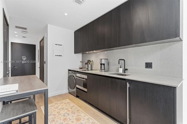 20 NE 11th St 2306A, Miami, FL 33132