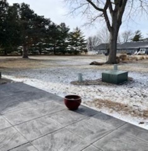 5954 Crow Valley Park Drive, Davenport, IA 52807