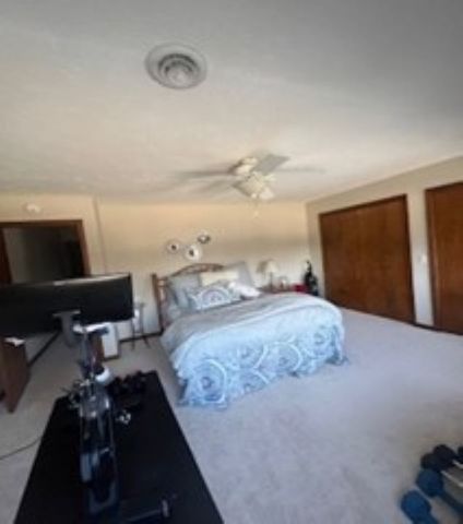 5954 Crow Valley Park Drive, Davenport, IA 52807