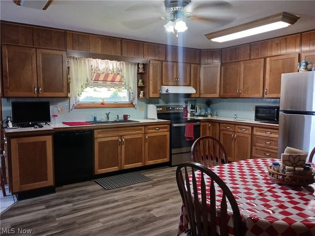 183 Deming Road, Fleming, OH 45729