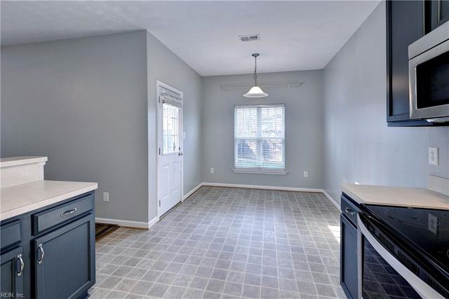 2944 Snuggles CT, Toano, VA 23168