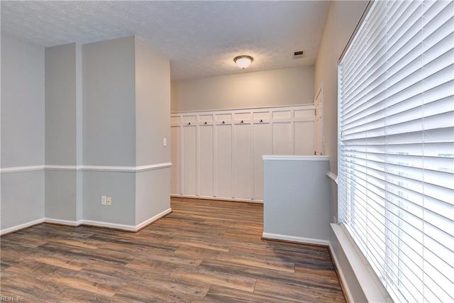 2944 Snuggles CT, Toano, VA 23168