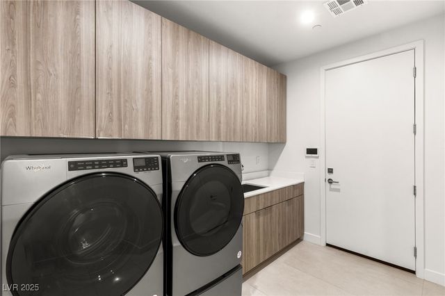 7385 Heron Canyon Court, Las Vegas, NV 89117