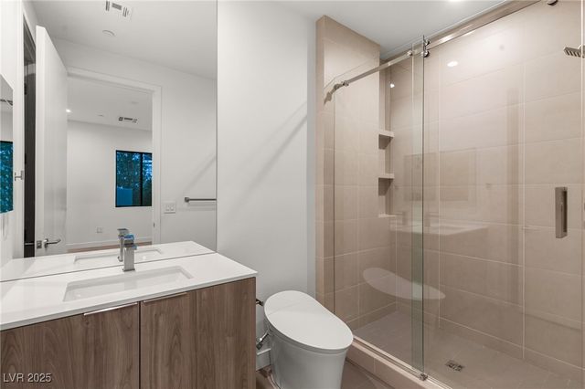 7385 Heron Canyon Court, Las Vegas, NV 89117