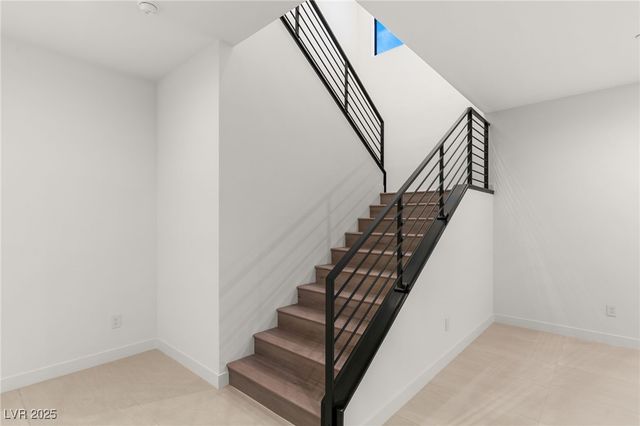 7385 Heron Canyon Court, Las Vegas, NV 89117