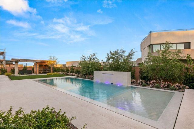 7385 Heron Canyon Court, Las Vegas, NV 89117