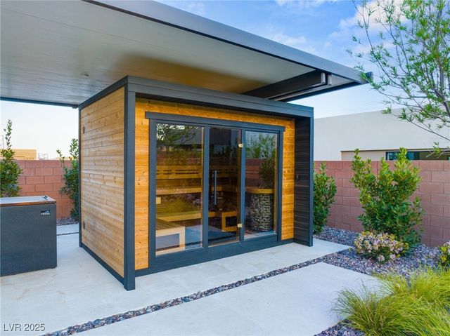 7385 Heron Canyon Court, Las Vegas, NV 89117