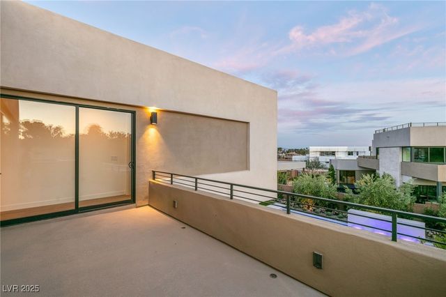 7385 Heron Canyon Court, Las Vegas, NV 89117