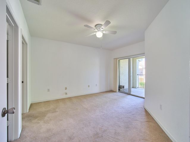 140 SW Peacock Blvd Apt 21-202 St, Port St Lucie, FL 34986