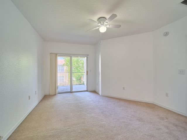 140 SW Peacock Blvd Apt 21-202 St, Port St Lucie, FL 34986