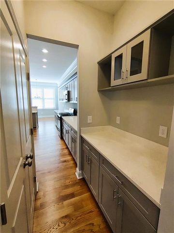 211 Creekway Crossing SE, Smyrna, GA 30082