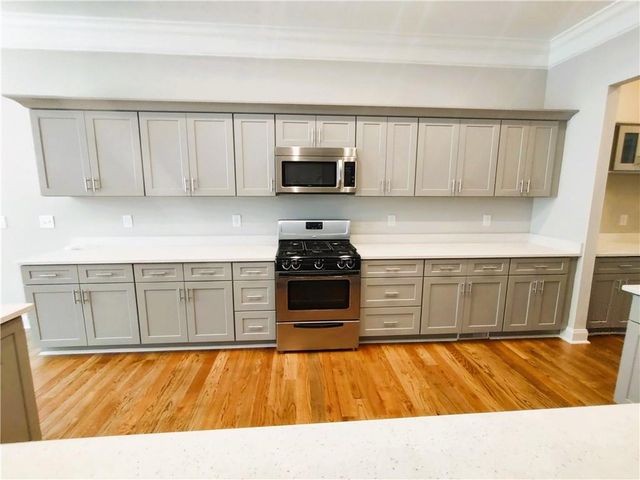 211 Creekway Crossing SE, Smyrna, GA 30082