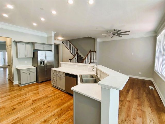 211 Creekway Crossing SE, Smyrna, GA 30082