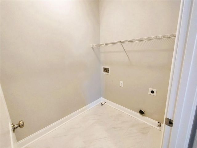 211 Creekway Crossing SE, Smyrna, GA 30082